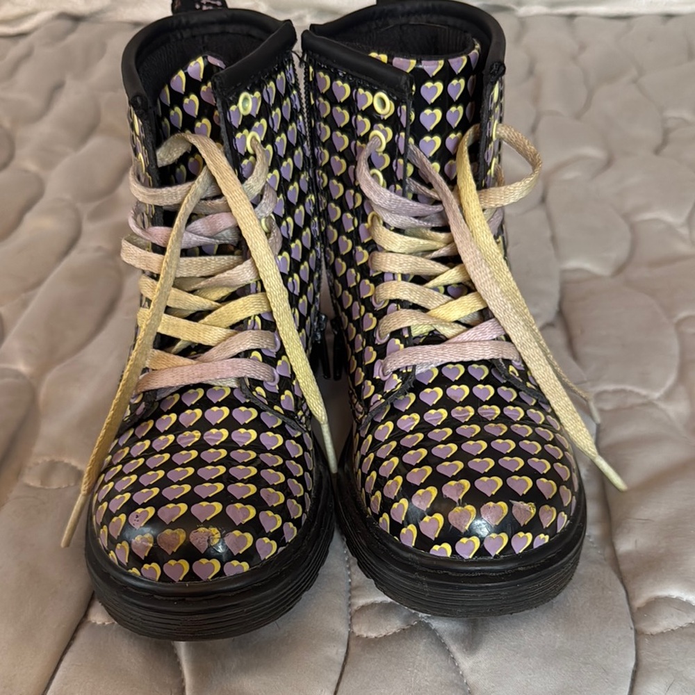 Heart Patterned Doc Martens Little Kid 10 EUC